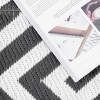 121x182cm Reversible Outdoor Rug Portable Plastic Straw RV  Outsunny